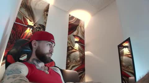 LUKE online show from February 13, 1:18 pm