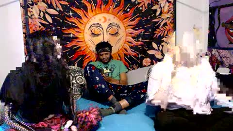 Snapshot of luke_to_lucy chatting on February 10, 4:58 pm Lucy online show from February 10, 4:58 pm