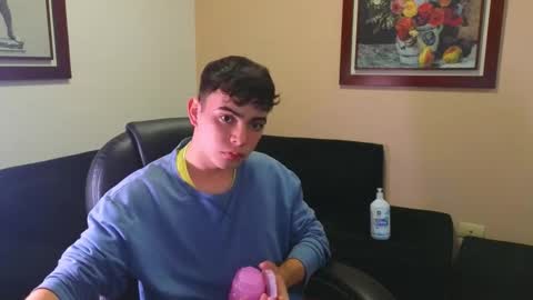 Snapshot of lukeboyce chatting on September 25, 11:52 pm lukeboyce online show from September 25, 11:52 pm