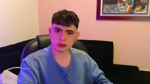 Snapshot of lukeboyce chatting on October 17, 11:51 pm lukeboyce online show from October 17, 11:51 pm
