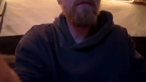 Snapshot of lukeeeeey96 chatting on February 12, 12:38 am lukeeeeey96 online show from February 12, 12:38 am