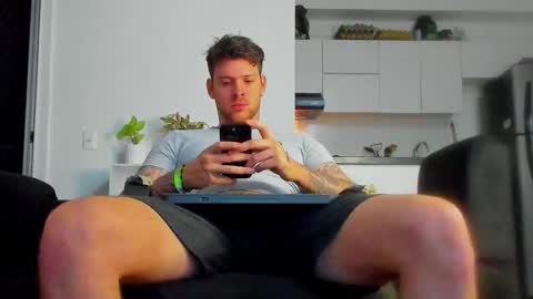 Luke online show from November 20, 12:33 am