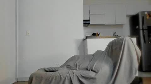 Snapshot of lukeglanton17 chatting on February 17, 10:23 am Luke online show from February 17, 10:23 am