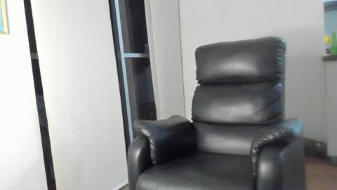 Snapshot of lukeglanton17 chatting on March 2, 10:55 am Luke online show from March 2, 10:55 am