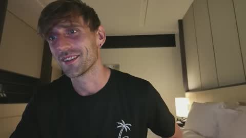 MR. Luke Gunn online show from October 9, 12:47 pm