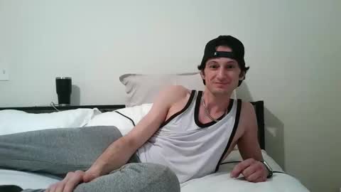 Snapshot of luketaylorla chatting on January 12, 4:01 pm luketaylorla online show from January 12, 4:01 pm