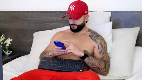 Lukhas f4f online show from October 18, 12:24 am