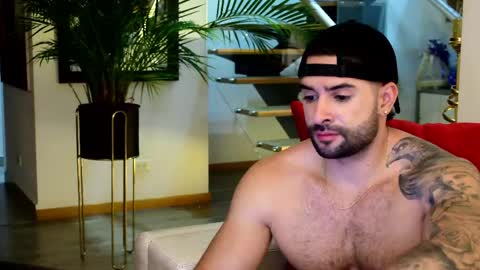 Lukhas f4f online show from April 14, 4:51 am