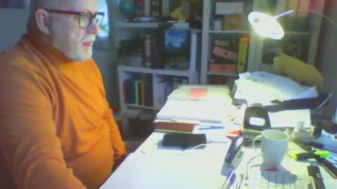 Snapshot of luley58 chatting on February 14, 3:20 pm luley58 online show from February 14, 3:20 pm