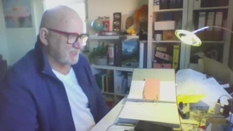 Snapshot of luley58 chatting on March 2, 7:37 am luley58 online show from March 2, 7:37 am