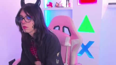 Snapshot of lullaby_charade chatting on October 21, 11:55 am Cookie online show from October 21, 11:55 am