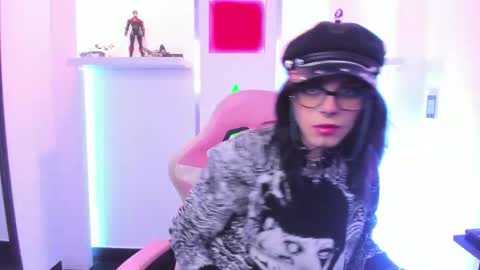 Snapshot of lullaby_charade chatting on November 11, 11:43 am Cookie online show from November 11, 11:43 am