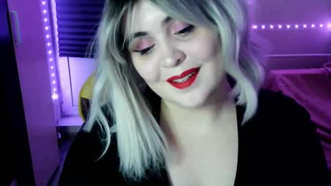 lulovia online show from March 19, 10:03 pm