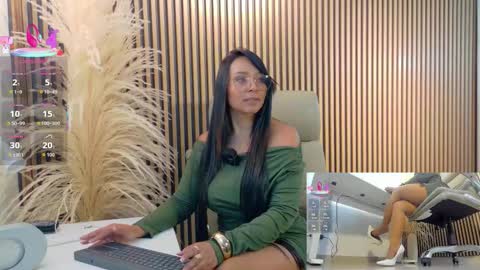 lulu online show from November 25, 12:32 am