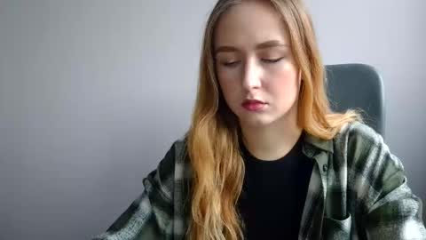 Lulu Baby18 online show from January 11, 12:43 pm