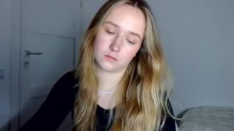 Lulu Baby18 online show from April 14, 8:37 pm