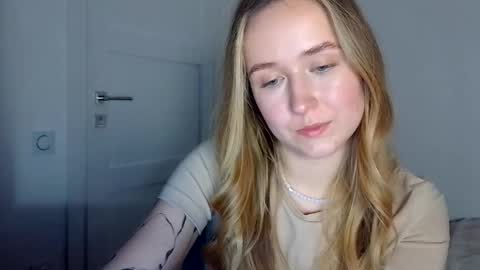 Snapshot of lulu_baby1 chatting on April 20, 7:37 pm Lulu Baby18 online show from April 20, 7:37 pm