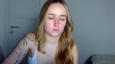 Snapshot of lulu_baby1 chatting on May 6, 8:58 pm Lulu Baby18 online show from May 6, 8:58 pm