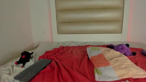 elizabeth online show from October 21, 3:46 pm