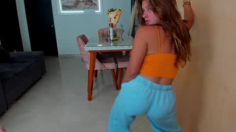 Lau  online show from October 3, 1:08 pm