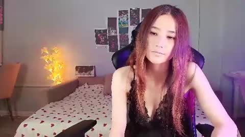 lulu_s4n online show from June 16, 8:55 pm