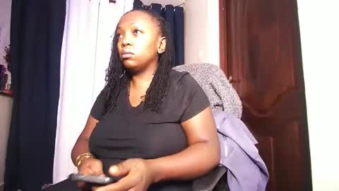 lulu_sparks1 online show from April 3, 4:32 am