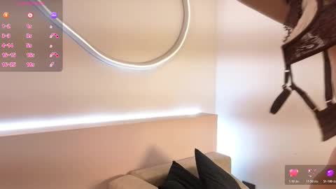 lulu_wonder online show from November 29, 8:45 pm