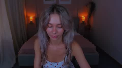 Snapshot of lulualise chatting on July 2, 2:23 pm Alise online show from July 2, 2:23 pm
