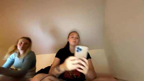 lulubaby03 online show from November 9, 2:54 am