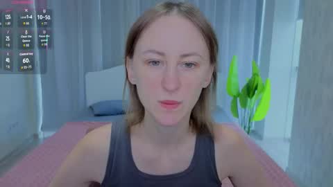 Lily online show from September 25, 9:46 am