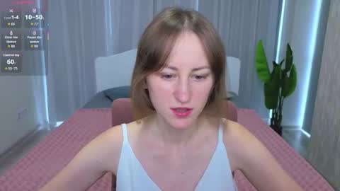 Lily online show from October 4, 9:40 am