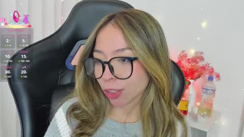 Snapshot of luluuberry chatting on February 1, 8:29 pm luluuberry online show from February 1, 8:29 pm