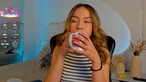 Snapshot of luluuberry chatting on February 13, 10:06 pm luluuberry online show from February 13, 10:06 pm