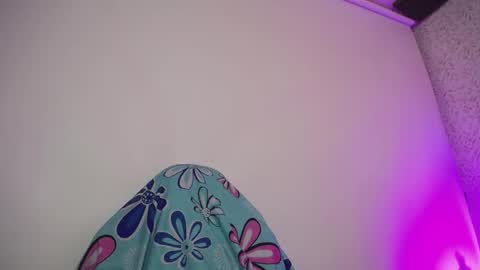 Luly online show from January 17, 4:06 am