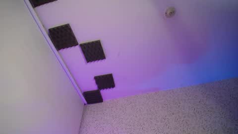 Luly online show from April 1, 3:40 am