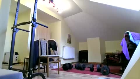 Andrew independent model 2000-0000 CET daily online show from April 5, 2:47 pm