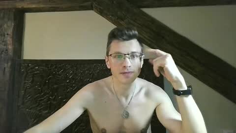 Andrew independent model 2000-0000 CET daily online show from May 31, 7:59 pm