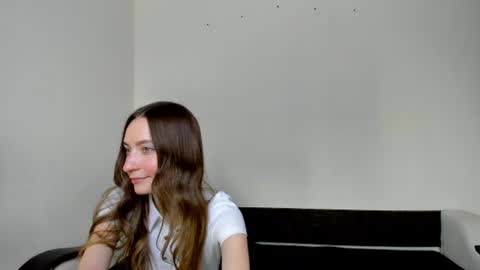 Snapshot of luminaya chatting on June 20, 10:29 am Naya online show from June 20, 10:29 am