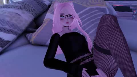 lumipink online show from November 9, 6:12 am