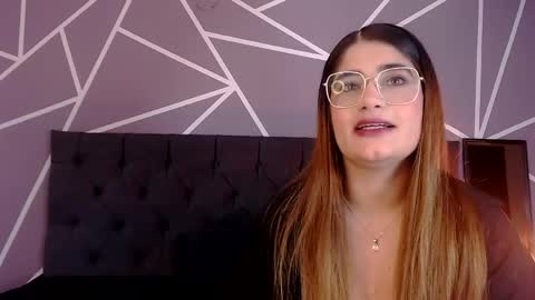 luna1126 online show from March 19, 11:47 am