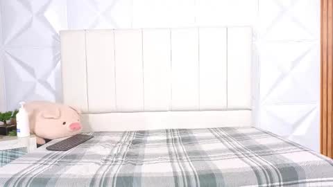 Snapshot of luna__grace chatting on November 5, 8:20 pm LUNA GRACE online show from November 5, 8:20 pm