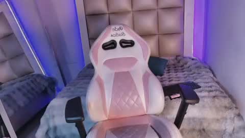 Snapshot of luna__scarlett chatting on July 10, 2:52 pm luna online show from July 10, 2:52 pm