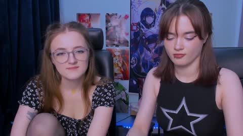 luna_berryy online show from December 16, 7:43 pm