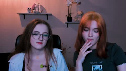 luna_berryy online show from December 20, 8:34 pm