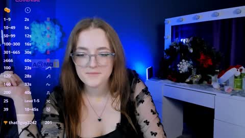 luna_berryy online show from January 11, 6:03 am