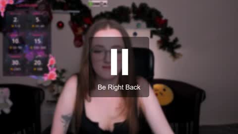 luna_berryy online show from January 13, 10:45 pm