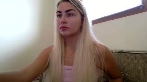 luna_blazer online show from October 15, 9:09 am