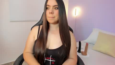 L U N A  online show from June 19, 12:42 pm
