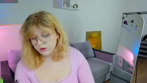 Snapshot of luna_c0ra chatting on February 10, 1:53 am luna online show from February 10, 1:53 am