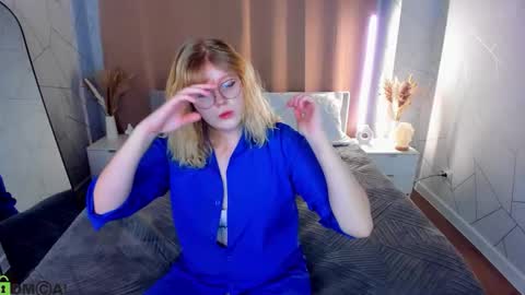 Snapshot of luna_c0ra chatting on February 20, 1:13 am luna online show from February 20, 1:13 am